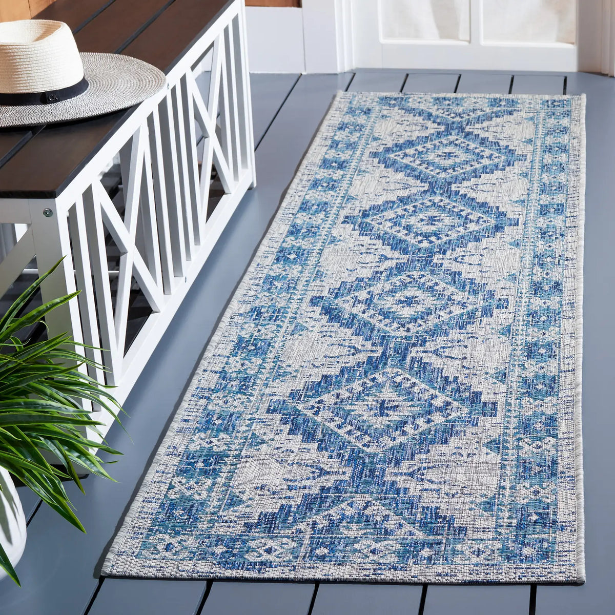Safavieh Courtyard 2'-3" x 6'-7" Rug in Light Grey / Blue