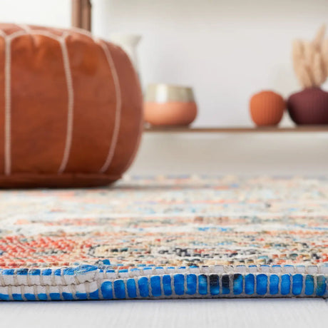 Safavieh Saffron 4'-0" x 6'-0" Rug in Orange / Blue