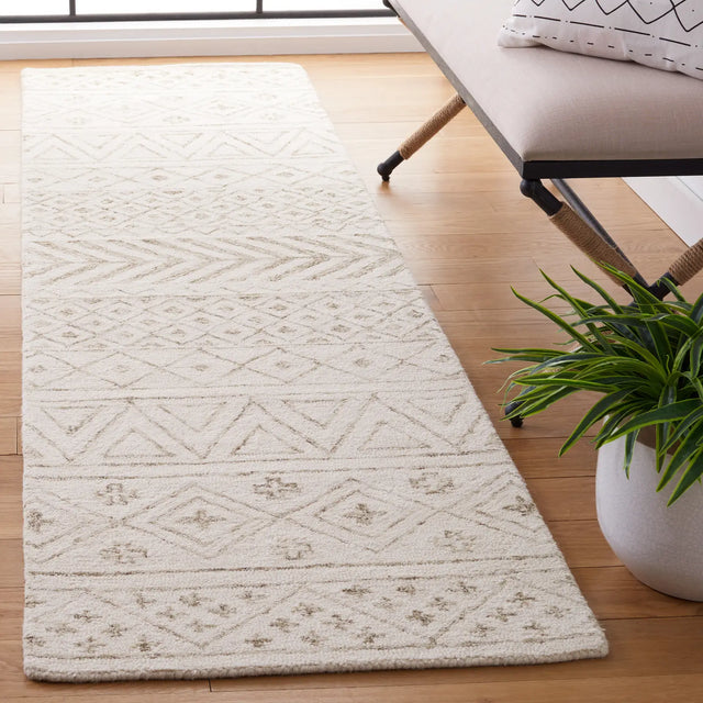 Safavieh Metro 2'-3" x 9'-0" Rug in Ivory / Sage