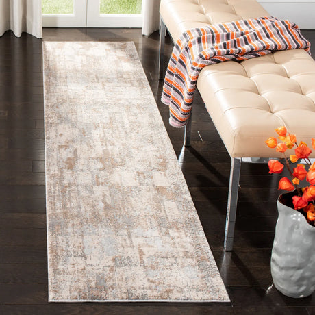 Safavieh Invista 2'-0" x 8'-0" Rug in Cream / Beige