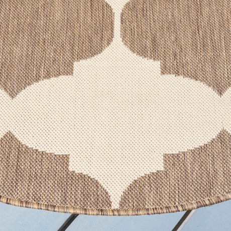 Safavieh Courtyard 5'-3" x 5'-3" Rug in Beige / Brown