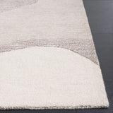 Safavieh Rodeo Drive 5'-0" x 8'-0" Rug in Ivory / Grey