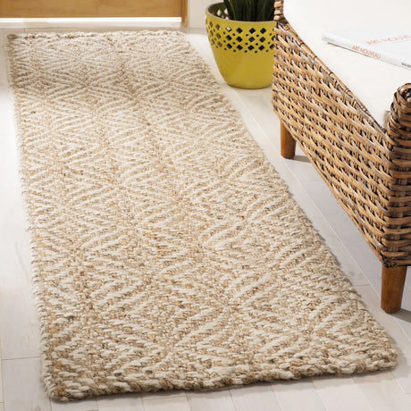 Safavieh Natural Fiber 2'-6" x 10'-0" Rug in Natural / Ivory