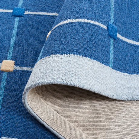 Safavieh Genre 4'-0" x 6'-0" Rug in Blue / Beige