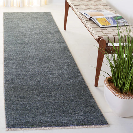 Safavieh Lasa 2'-3" x 8'-0" Rug in Green