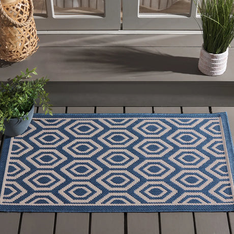 Safavieh Courtyard 2'-0" x 3'-7" Rug in Blue / Beige