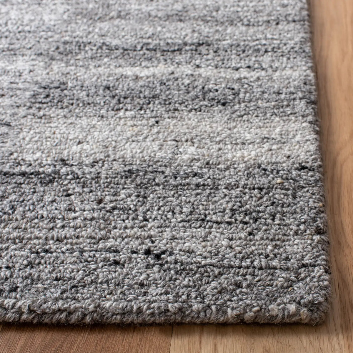 Safavieh Abstract 4'-0" x 6'-0" Rug in Grey