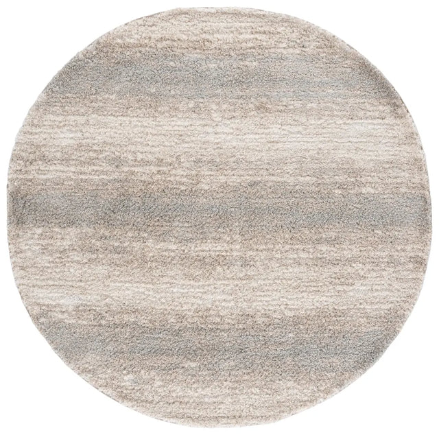 Safavieh Gemma Shag 6'-7" x 6'-7" Rug in Ivory / Beige Grey