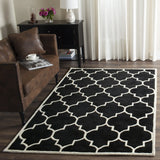 Safavieh Chatham 5'-0" x 8'-0" Rug in Black / Ivory