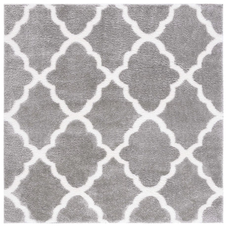 Safavieh Tahoe Shag 6'-7" x 6'-7" Rug in Grey / White