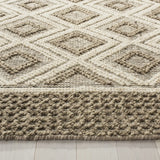 Safavieh Vermont 4'-0" x 6'-0" Rug in Beige / Ivory