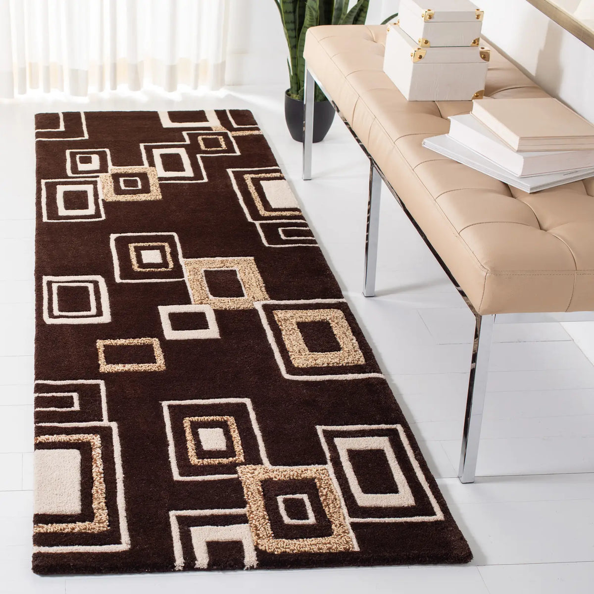 Safavieh Soho 2'-6" x 12'-0" Rug in Brown / Beige