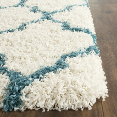 Safavieh Sgk-Shag Kids 2'-3" x 7'-0" Rug in Ivory / Blue