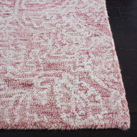 Safavieh Metro 4'-0" x 6'-0" Rug in Pink / Ivory
