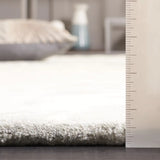Safavieh Bella 4'-0" x 6'-0" Rug in Grey / Ivory
