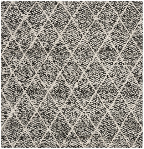 Safavieh Natura 6'-0" x 6'-0" Rug in Ivory / Black