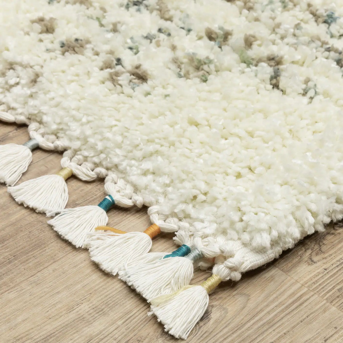 Oriental Weavers Sphinx Axis Ax05A Ivory/ Multi Rug - corner detail