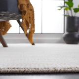 Safavieh Mirage 4'-0" x 6'-0" Rug in Beige / Ivory