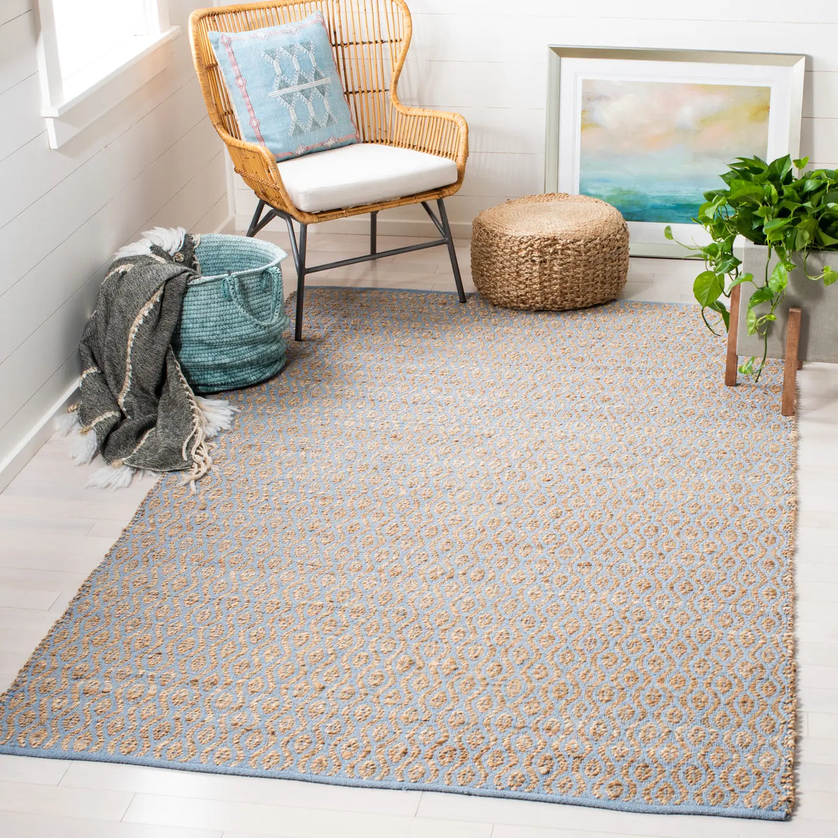 Safavieh Cape Cod 5'-0" x 8'-0" Rug in Silver / Natural