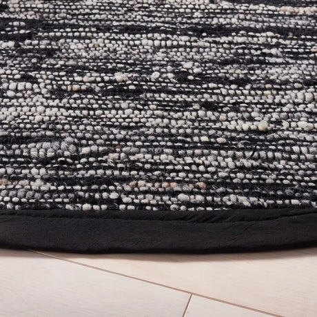 Safavieh Natura 6'-0" x 6'-0" Rug in Black