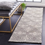 Safavieh Marbella 2'-3" x 8'-0" Rug in Ivory / Black