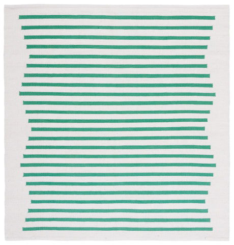 Safavieh Montauk 6'-0" x 6'-0" Rug in Ivory / Dark Green