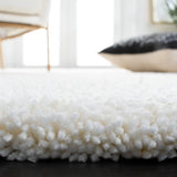Safavieh Ultimate Shag 4'-0" x 6'-0" Rug in Ivory