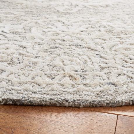 Safavieh Precious 6'-0" x 6'-0" Rug in Grey / Ivory