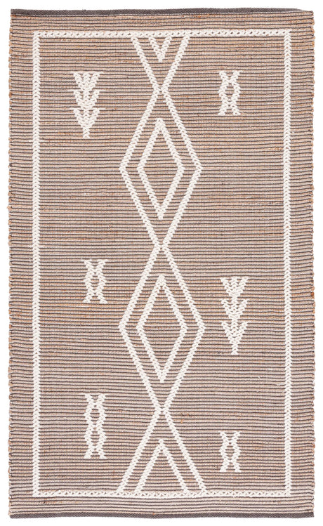 Safavieh Natural Fiber 4'-0" x 6'-0" Rug in Natural / Ivory