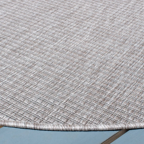 Safavieh Courtyard 6'-7" x 6'-7" Rug in Ivory / Grey