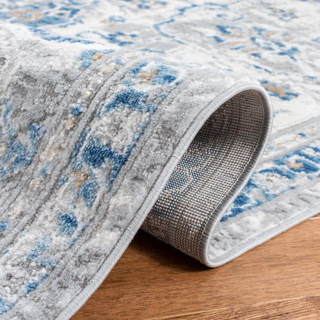Safavieh Shivan 100 4'-0" x 6'-0" Rug in Ivory / Blue