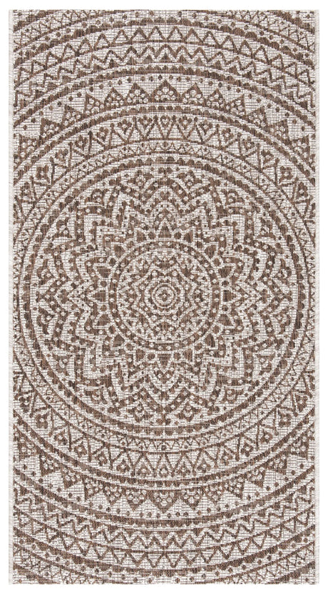 Safavieh Courtyard 2'-7" x 5'-0" Rug in Light Beige / Light Brown