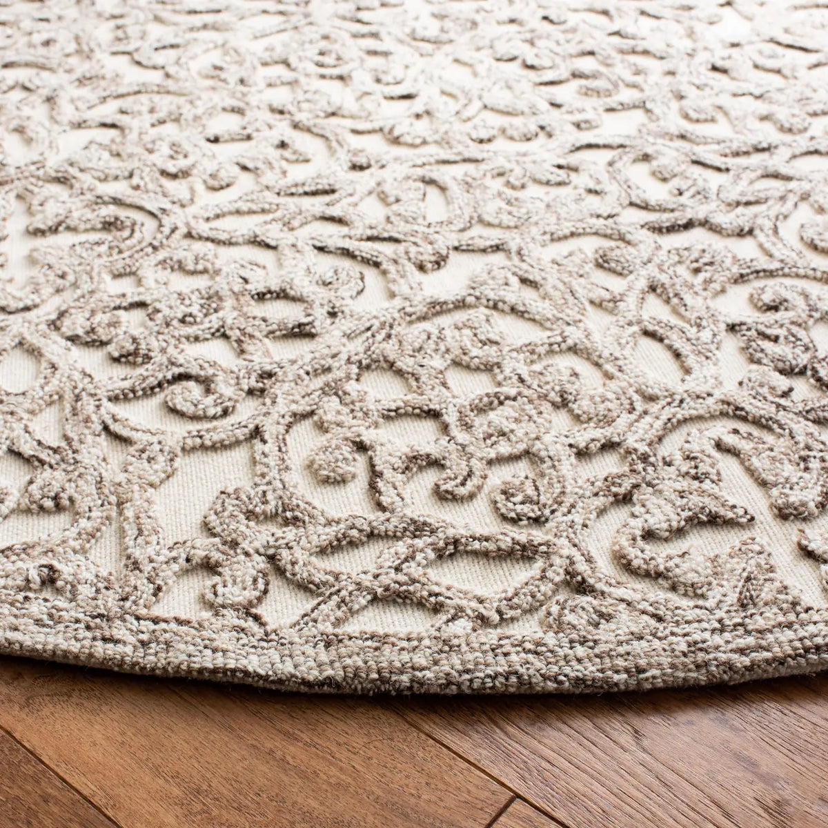 Safavieh Trace 6'-0" x 6'-0" Rug in Brown / Ivory