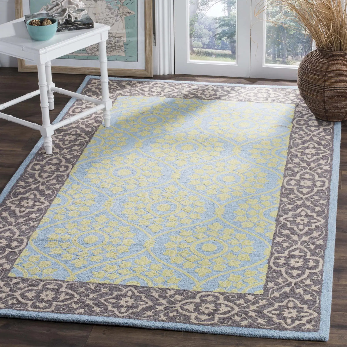 Safavieh Suzani 4'-0" x 6'-0" Rug in Chocolate / Yellow