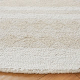Safavieh Capri 6'-0" x 6'-0" Rug in Ivory / Beige