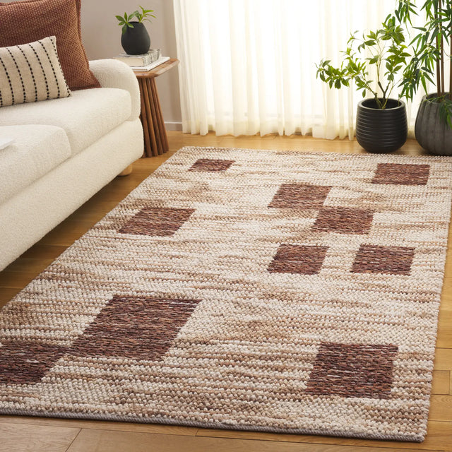 Safavieh Natural Fiber Couture 4'-0" x 6'-0" Rug in Beige / Brown