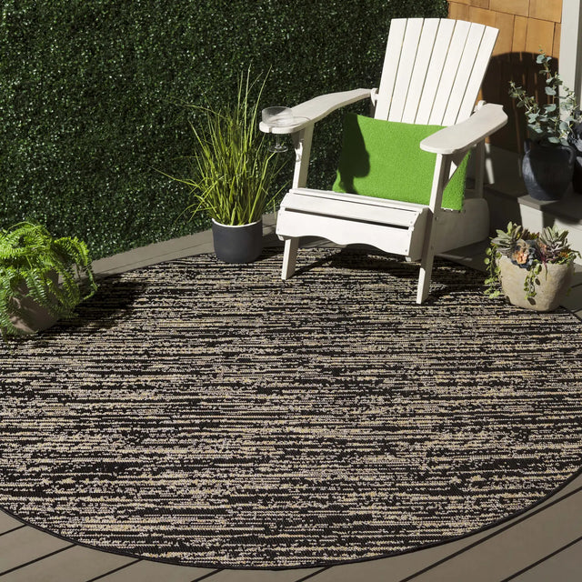 Safavieh Beach House 6'-7" x 6'-7" Rug in Black / Beige