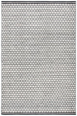 Safavieh Kilim 4'-0" x 6'-0" Rug in Black / Ivory