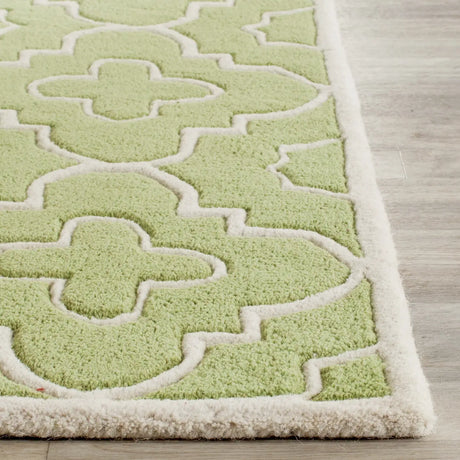 Safavieh Chatham 2'-3" x 7'-0" Rug in Green / Ivory
