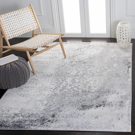 Safavieh Carnegie 4'-0" x 6'-0" Rug in Ivory / Grey