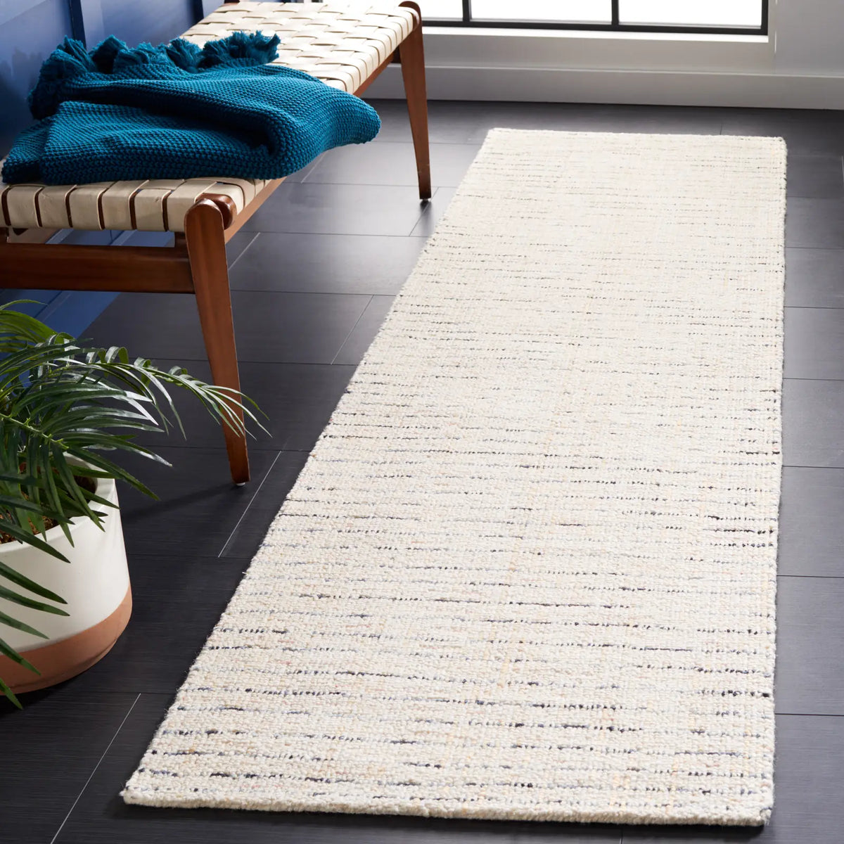 Safavieh Abstract 2'-3" x 10'-0" Rug in Ivory / Blue