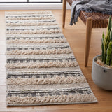 Safavieh Natura 2'-3" x 8'-0" Rug in Beige / Grey