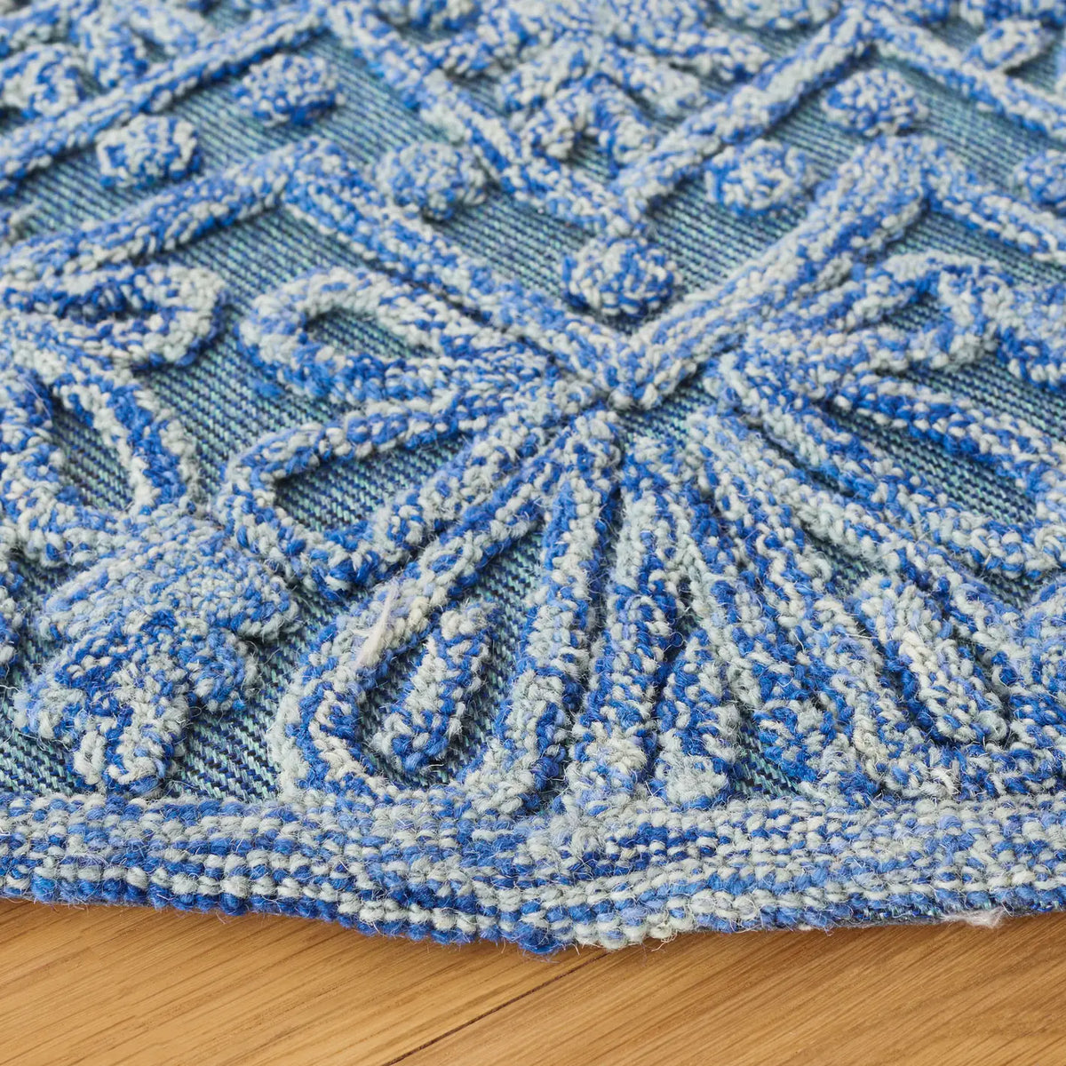 Safavieh Trace 6'-0" x 6'-0" Rug in Blue / Light Green