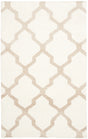 Safavieh Dhurries 3'-0" x 5'-0" Rug in Ivory / Camel