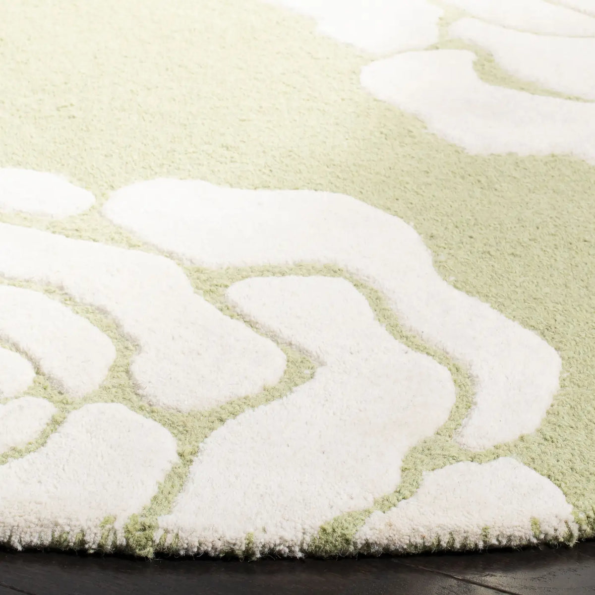 Safavieh Cambridge 6'-0" x 6'-0" Rug in Lime / Ivory