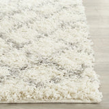 Safavieh Sgd-Dallas Shag 2'-3" x 10'-0" Rug in Ivory / Grey