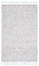 Safavieh Natura 4'-0" x 6'-0" Rug in Grey / Ivory