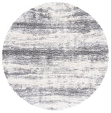 Safavieh Iceland Shag 6'-7" x 6'-7" Rug in Ivory / Grey