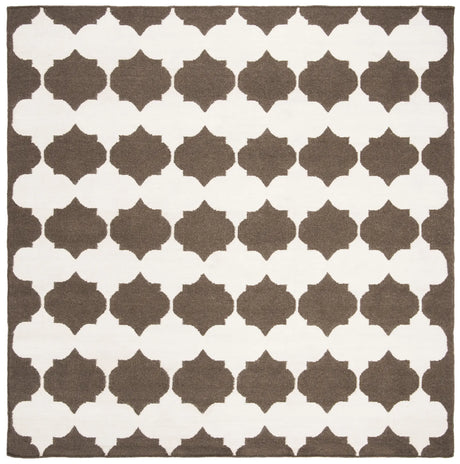 Safavieh Dhurries 7'-0" x 7'-0" Rug in Brown / Ivory