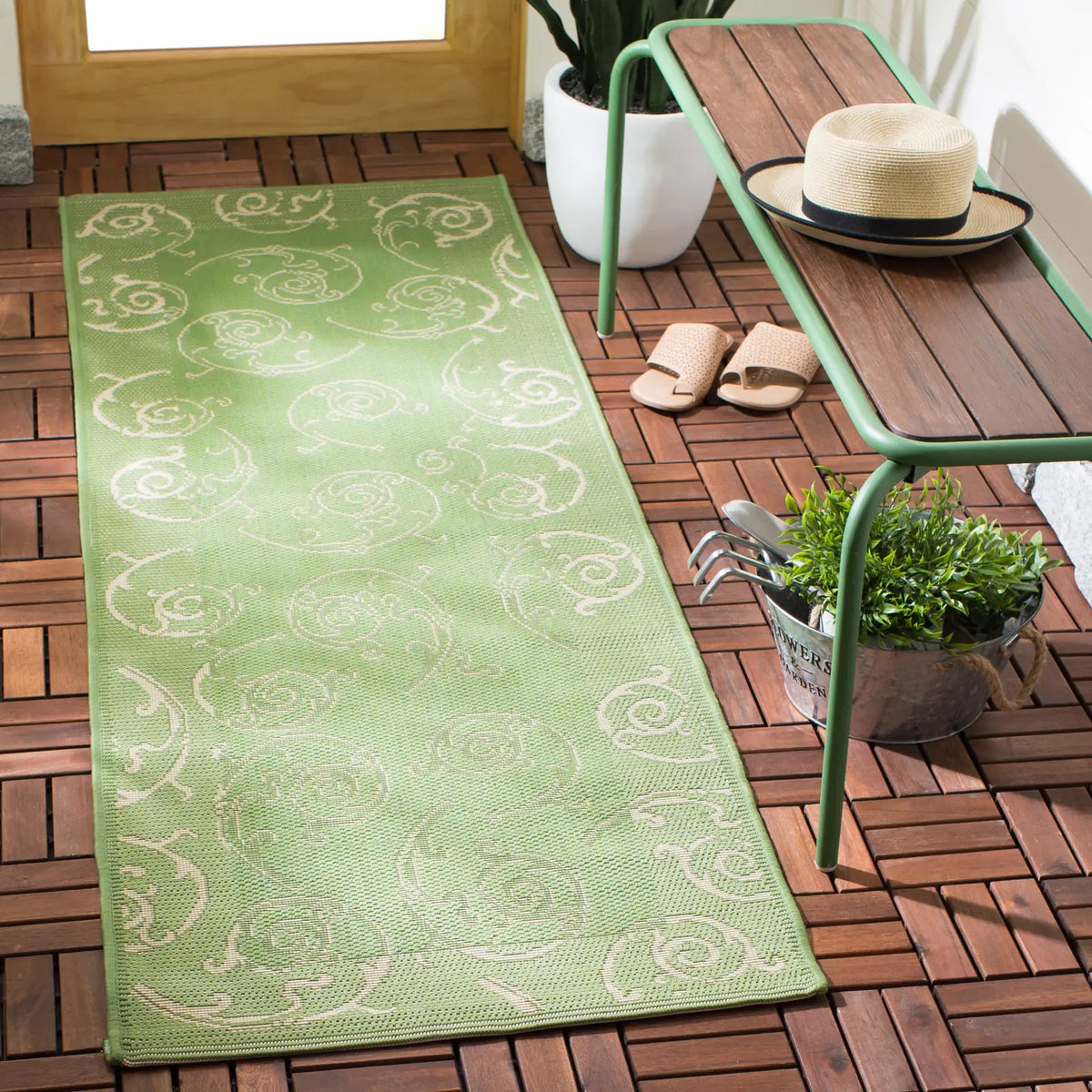Safavieh Courtyard 2'-3" x 10'-0" Rug in Olive / Natural